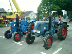 Картинка техника тракторы