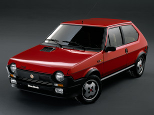 Картинка автомобили fiat red ritmo 125