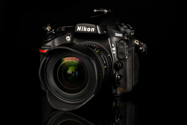 Обои картинки фото бренды, nikon, фотокамера