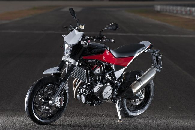 Обои картинки фото мотоциклы, husqvarna