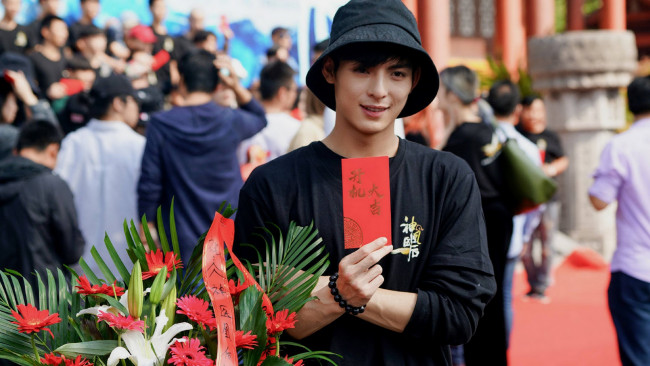 Обои картинки фото мужчины, wang hao xuan, ван, хаосюань, wang, hao, xuan