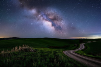 Картинка разное компьютерный+дизайн небо сумерки звезды поле дорога трава холмы