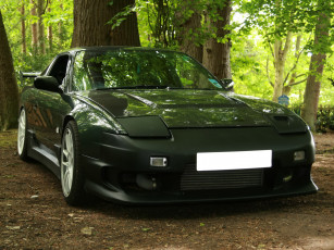 Картинка автомобили nissan datsun