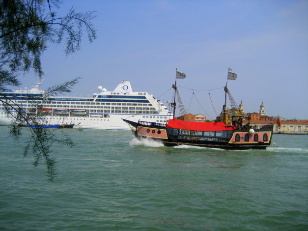 Обои картинки фото корабли, разные, вместе, корабль, катер