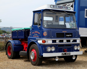 Картинка автомобили грузовики тяжелый тягач грузовик