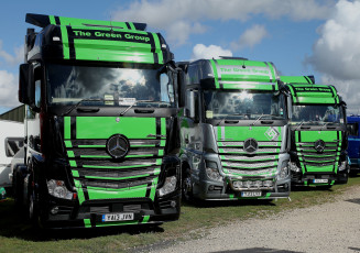 Картинка mercedes автомобили mercedes+trucks германия подразделение daimler ag легковые грузовики автобусы двигатели mercedes-benz