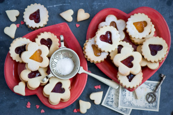 Картинка еда пирожные +кексы +печенье печенье сахарная пудра ключ натюрморт