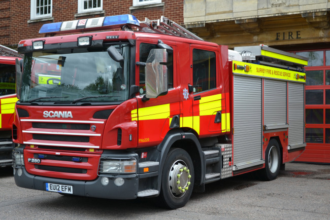 Обои картинки фото автомобили, пожарные машины, пожарный, спецтехника, автомобиль