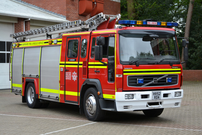 Обои картинки фото автомобили, пожарные машины, спецтехника, пожарный, автомобиль