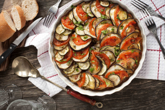 Обои картинки фото еда, салаты,  закуски, рататуй