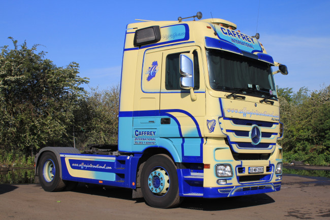 Обои картинки фото mercedes actros, автомобили, mercedes trucks, mercedes-benz, двигатели, автобусы, daimler, ag, легковые, грузовики, подразделение, германия