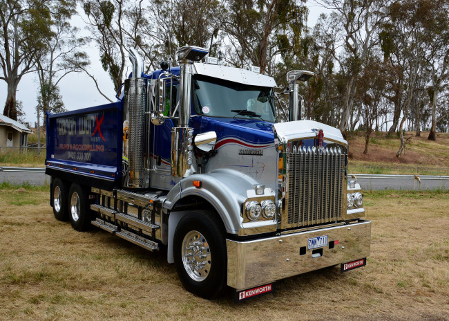 Обои картинки фото kenworth t409sar, автомобили, kenworth, автобусы, truck, company, сша