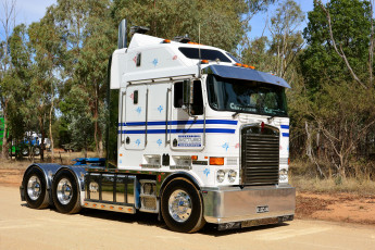 Картинка автомобили kenworth тяжелый грузовик седельный тягач