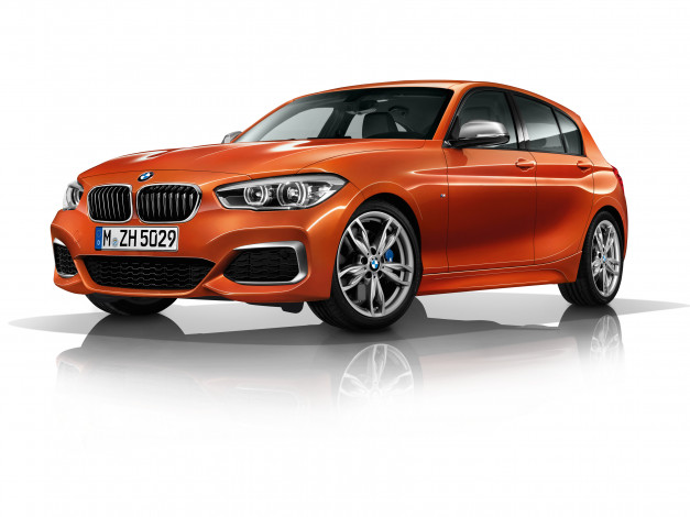 Обои картинки фото автомобили, bmw, f20, 5-door, m135i, 2015г