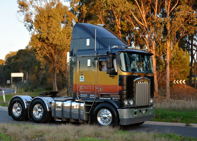 Обои картинки фото автомобили, kenworth, тяжелый, грузовик, седельный, тягач