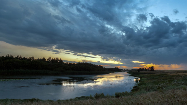 Обои картинки фото природа, реки, озера, река, деревья, лес