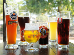 Картинка еда напитки +пиво пена пиво бокалы ассорти
