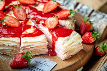 Картинка еда блины +оладьи десерт клубника варенье