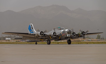 Картинка boeing+b-17g+flying+fortress авиация боевые+самолёты ввс