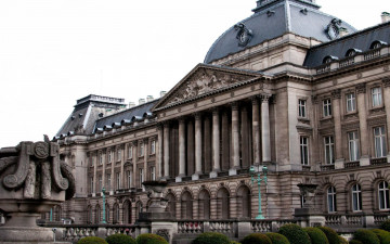 Картинка города брюссель+ бельгия здание колонны