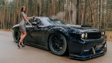 Картинка автомобили -авто+с+девушками dodge challenger