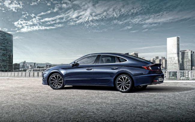Обои картинки фото 2020 hyundai sonata, автомобили, hyundai, корейские, sonata, вид, сзади, синий, экстерьер, 2020, новая, модель