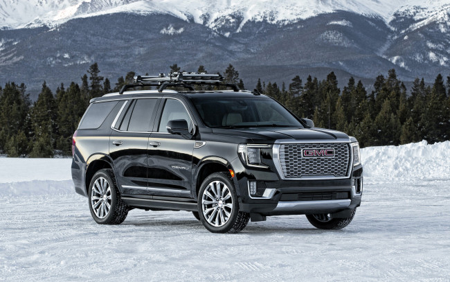 Обои картинки фото 2021 gmc yukon denali, автомобили, gm-gmc, снег, зима, роскошный, внедорожник, черный, американские, gmc, yukon, denali, 2021, новый, автомобиль