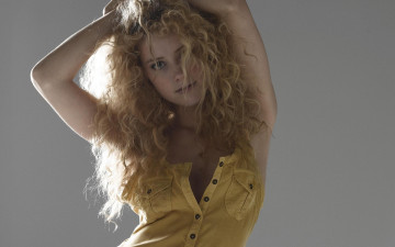 Картинка amber+heard девушки amber heard актриса красотка причёска макияж девушка модель блондинка поза стройная сексуальная флирт