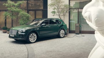 Картинка bentley+bentayga+hybrid+peninsula+london+2024 автомобили bentley bentayga hybrid peninsula london 2024 бэнтли зеленый