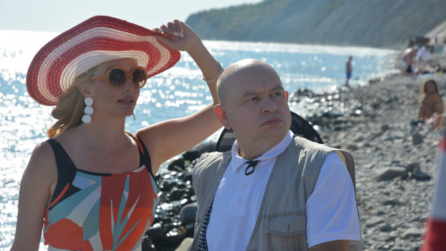 Обои картинки фото бим , сериал 2021 – , кино фильмы, сериал, сeриал, бим, андрей, харыбин, полковник, бобров, анна, чурина, элина, жeна, полковника, криминал, комедия, детектив