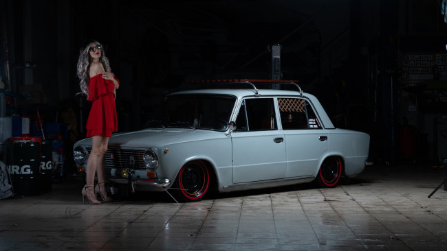 Обои картинки фото автомобили, -авто с девушками, ваз, 2101, красивая, девушка