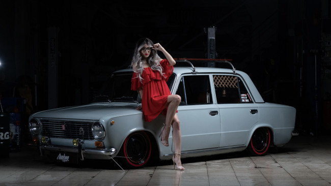 Обои картинки фото автомобили, -авто с девушками, ваз, 2101, красивая, девушка