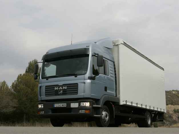 Обои картинки фото автомобили, man