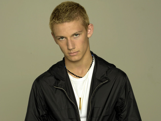 Обои картинки фото alex, pettyfer, мужчины