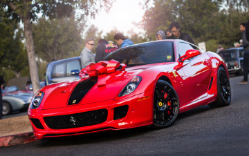 Картинка автомобили выставки уличные фото ferrari 599