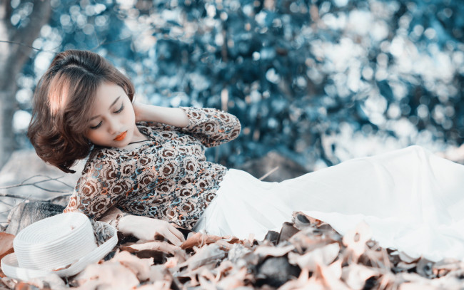 Обои картинки фото -Unsort Азиатки, девушки, unsort, азиатки, шляпка, листья