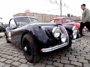 Картинка автомобили выставки+и+уличные+фото jaguar черный