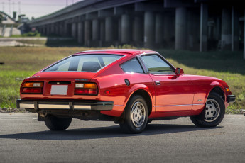 Картинка автомобили nissan datsun