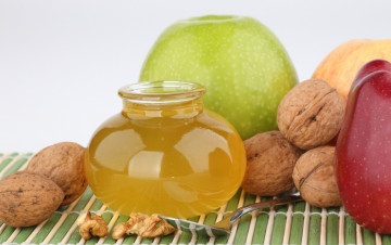 обоя еда, разное, ложка, мёд, яблоки, грецкие, орехи