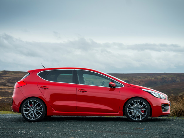 Обои картинки фото автомобили, kia, ceed, gt, uk-spec, 2013, красный