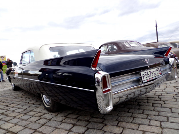 Обои картинки фото автомобили, выставки и уличные фото, черный, cadillac
