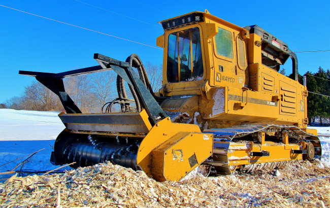 Обои картинки фото brush buster, техника, другое, ротор, мусороуборщик, гусеничный