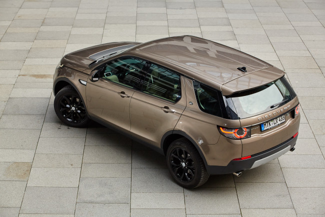 Обои картинки фото автомобили, land-rover, sport, hse, discovery, land, rover, 2015г, l550, pack, design, black