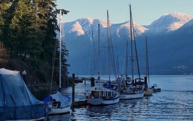 Обои картинки фото корабли, яхты, горы, озеро