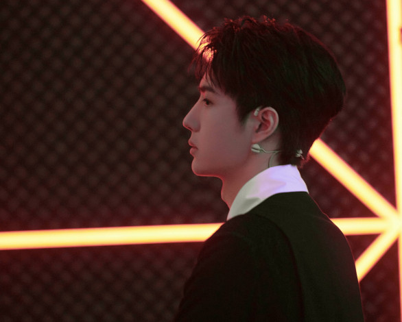 Обои картинки фото мужчины, wang yi bo, ван, ибо, wang, yi, bo