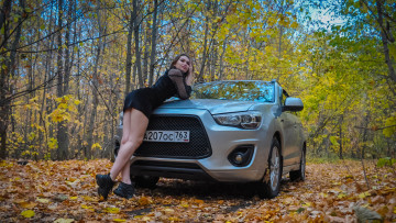 Картинка автомобили -авто+с+девушками mitsubishi asx
