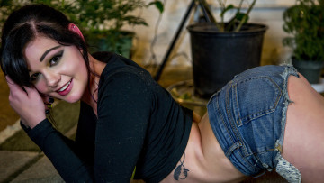 Картинка девушки -+брюнетки +шатенки foxxy