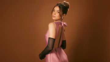 Картинка hailee+steinfeld+in+golden+globes+2024 девушки hailee+steinfeld хейли стейнфилд актриса модель пeвица церемония вручения наград премия золотой глобус за заслуги в области кинематографа телевидения 2023 год состоялась 7января 2024 года отель the beverly hilton беверли хиллз калифорния