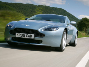 Картинка автомобили aston martin