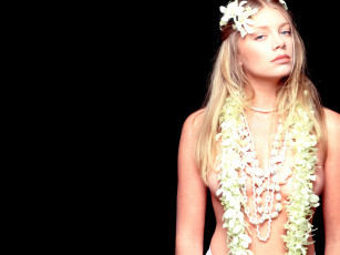 Картинка Peta+Wilson девушки   бусы венок